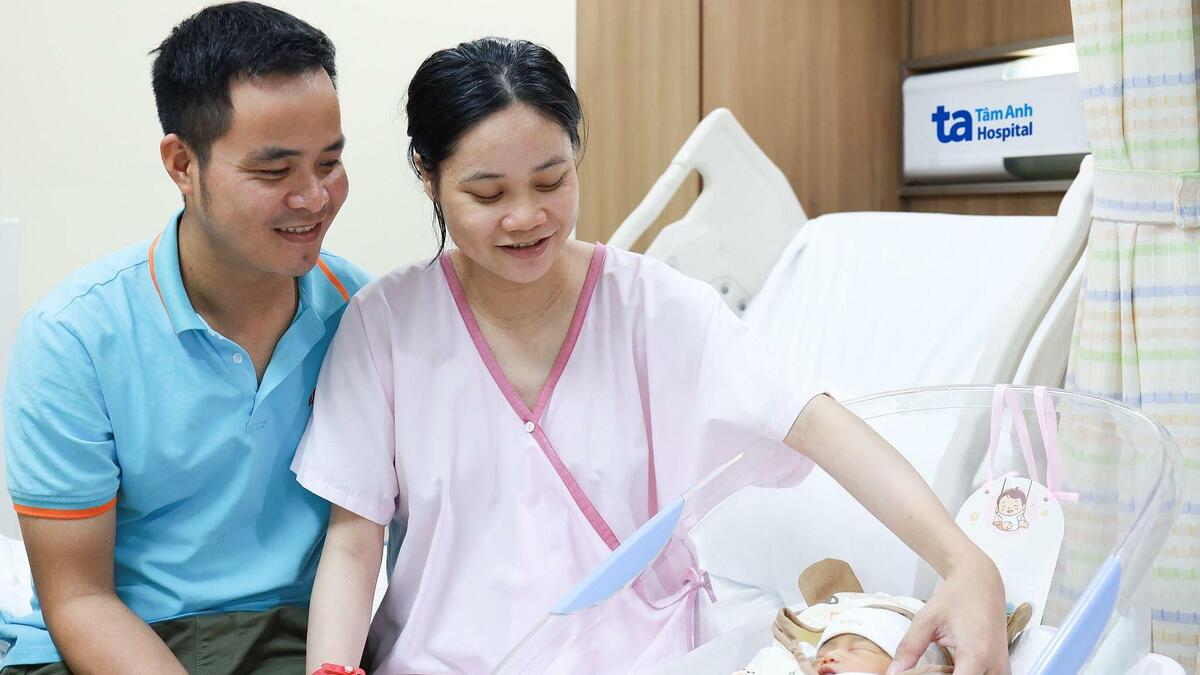 Nhau bong non, thai phụ sinh mổ khẩn cấp